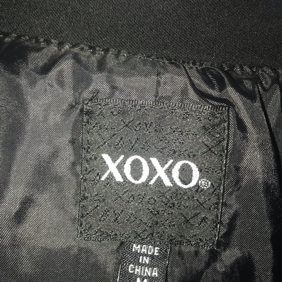 Blazer - Picture 2 of 2